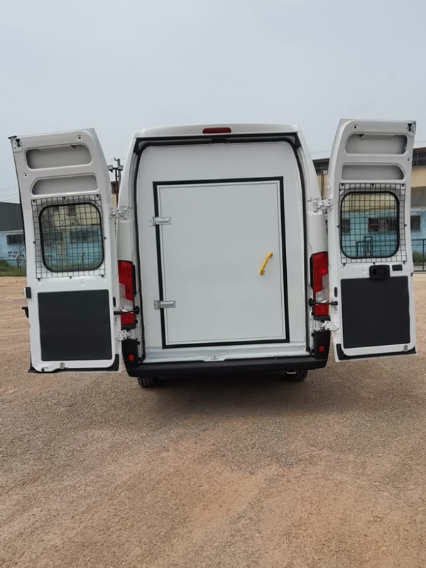 Minivan Ekspres
